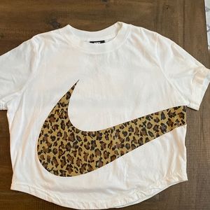Women’s Leopard Print Nike Crop T-Shirt